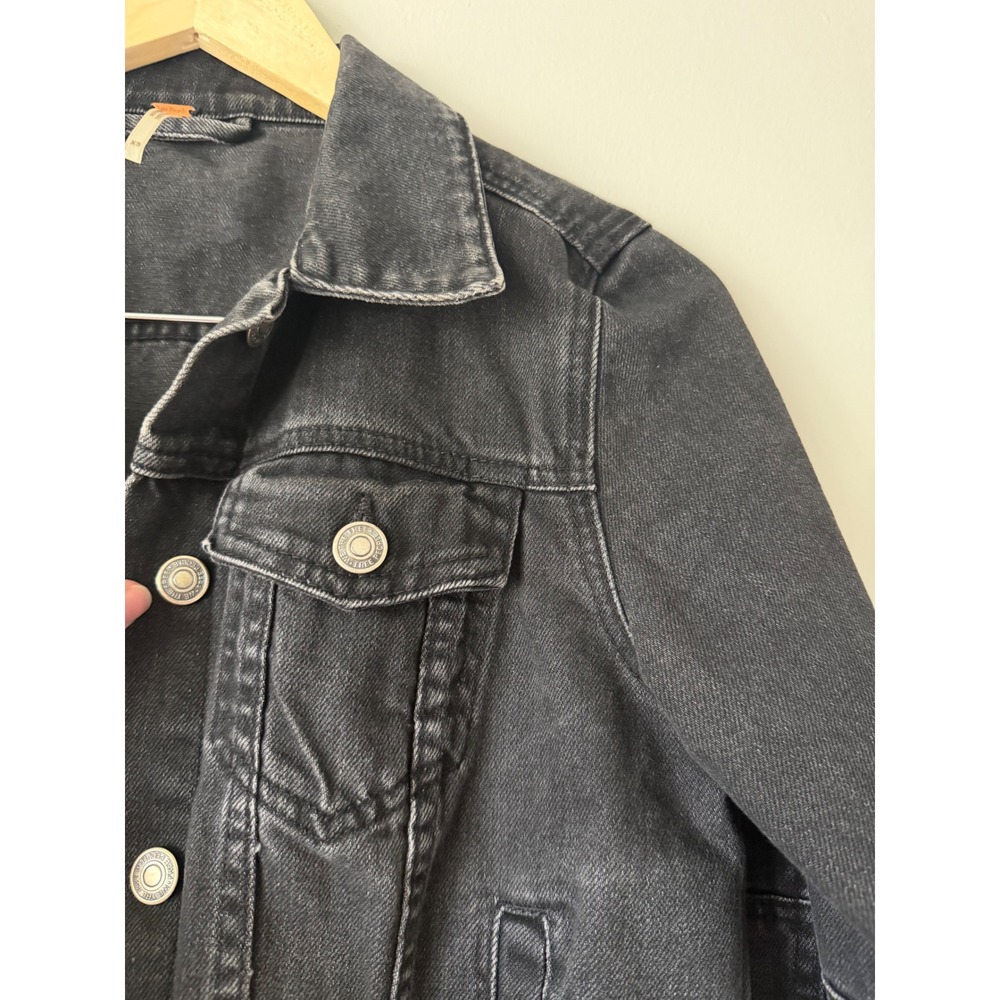 Free People Denim Jacket XS Black Cropped Faded Trucker Boho Edgy Grunge - Picture 4 of 14